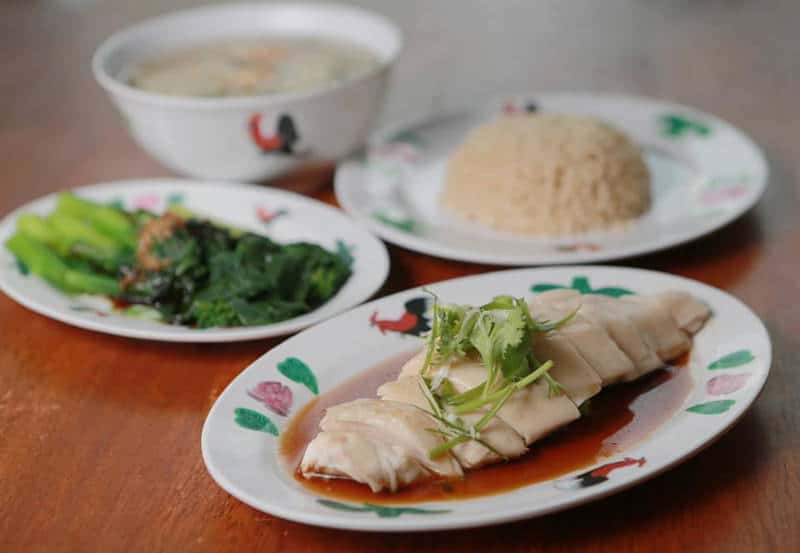 ข้าวมันไก่สิงคโปร์ร้านเด็ด