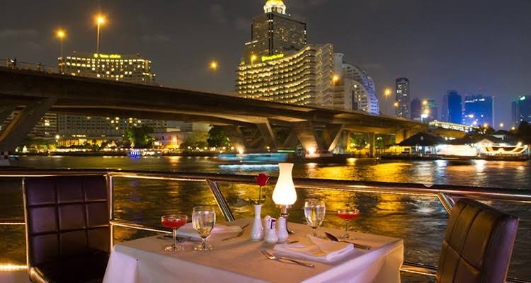 ล่องเรือเจ้าพระยา ที่เที่ยวในไทย