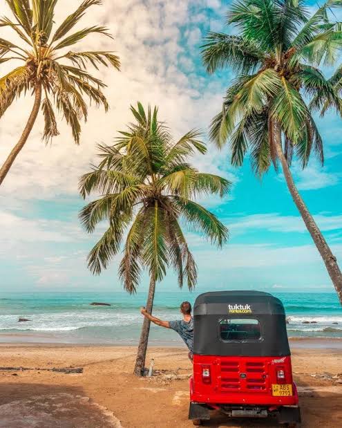 ขับรถเที่ยวเองศรีลังกา TukTuk Rental